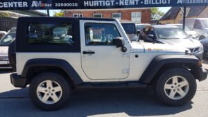 Jeep Wrangler 3,8 Sahara aut. 2d
