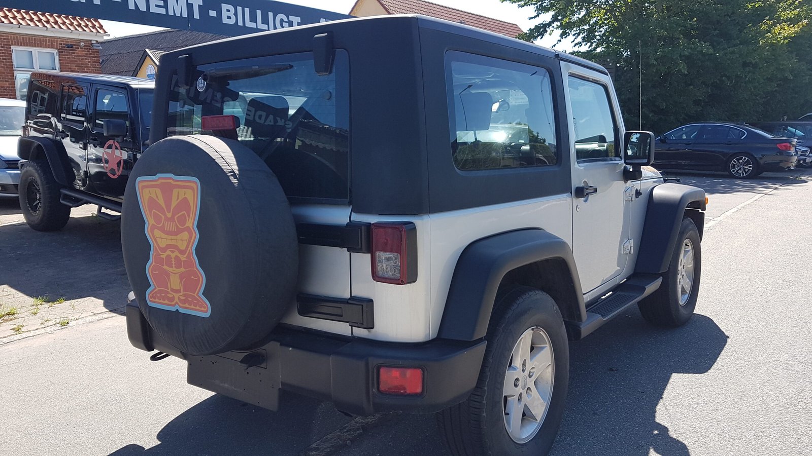 Jeep Wrangler 3,8 Sahara aut. 2d