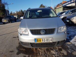 VW Touran 2,0 TDi 136 Highline DSG Van 5d