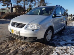 VW Touran 2,0 TDi 136 Highline DSG Van 5d